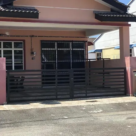 Homestay Mama Tanjung Lumpur, Kuantan Exterior photo
